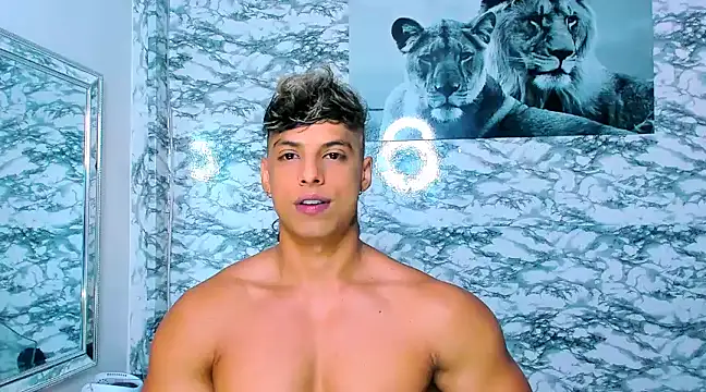 Owen Muzcle online show from January 10, 11:11 am