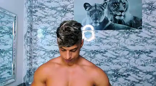 Owen Muzcle online show from January 10, 4:30 pm