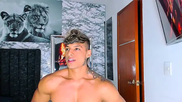 Owen Muzcle online show from February 7, 10:20 pm