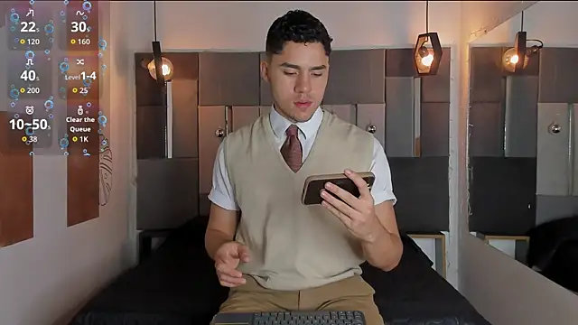 LiamNovak online show from December 22, 11:18 am