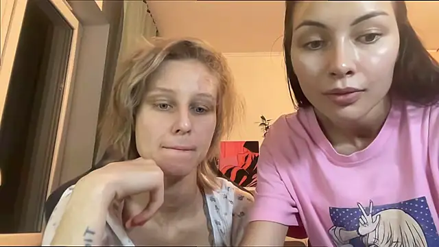 Snapshot of KatiKate chatting on October 26, 3:29 pm KatiKate online show from October 26, 3:29 pm