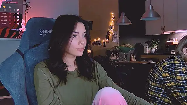 Snapshot of KatiKate chatting on October 30, 7:03 pm KatiKate online show from October 30, 7:03 pm