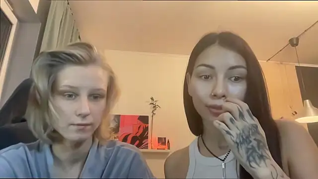 Snapshot of KatiKate chatting on October 31, 3:46 pm KatiKate online show from October 31, 3:46 pm