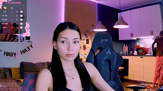 Snapshot of KatiKate chatting on November 22, 1:43 pm KatiKate online show from November 22, 1:43 pm