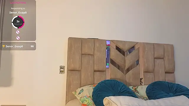 KloheCurvy online show from February 23, 11:40 am