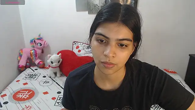 Snapshot of Pocahontas_Princess_ chatting on October 14, 2:40 pm Pocahontas Princess online show from October 14, 2:40 pm