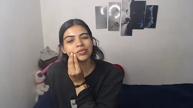 Pocahontas Princess  online show from March 18, 5:49 pm