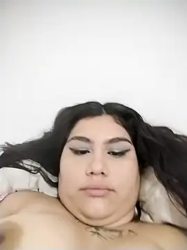 Snapshot of Marilin_Jessie chatting on December 6, 7:10 am Marilin Jessie online show from December 6, 7:10 am