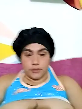 Snapshot of Marilin_Jessie chatting on October 18, 6:05 am Marilin Jessie online show from October 18, 6:05 am