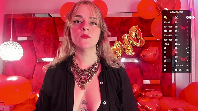 Snapshot of GinnaGrace chatting on February 10, 12:18 pm GinnaGrace online show from February 10, 12:18 pm