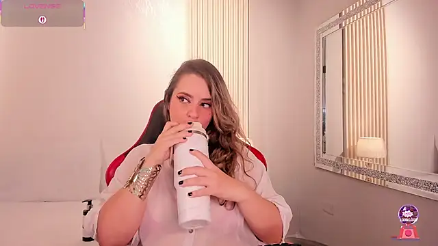 Snapshot of GinnaGrace chatting on October 8, 12:36 pm GinnaGrace online show from October 8, 12:36 pm