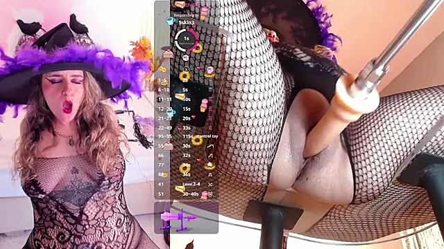 Snapshot of GinnaGrace chatting on October 29, 1:35 pm GinnaGrace online show from October 29, 1:35 pm