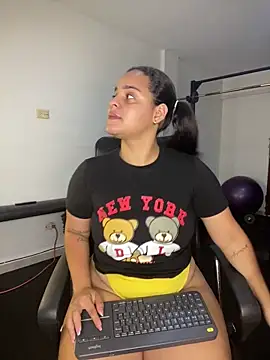 Violetrousse online show from October 4, 4:49 pm