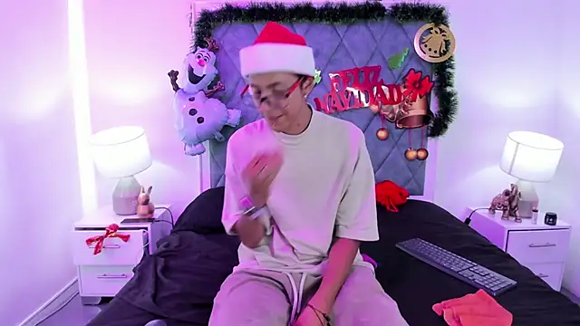 Snapshot of Katherin_jupiter chatting on December 19, 2:56 am Katherin jupiter online show from December 19, 2:56 am