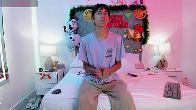 Snapshot of Katherin_jupiter chatting on December 26, 7:27 pm Katherin jupiter online show from December 26, 7:27 pm