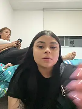 alissonfernandez  online show from January 30, 2:38 am