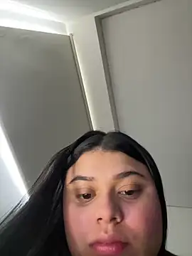 alissonfernandez  online show from March 20, 12:53 pm