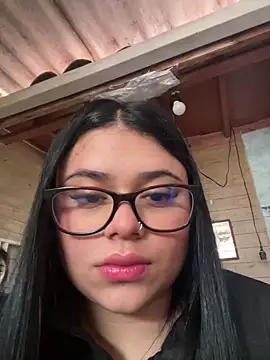 alissonfernandez  online show from October 8, 12:58 pm