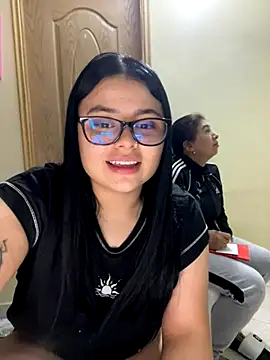 alissonfernandez  online show from November 17, 11:43 pm