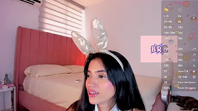 Snapshot of Ninamirley chatting on February 4, 8:38 pm Ninamirley online show from February 4, 8:38 pm