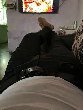 Snapshot of Desiboy___21 chatting on February 19, 10:01 am Desiboy 21 online show from February 19, 10:01 am