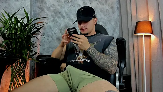 boyc022  online show from October 8, 6:16 pm