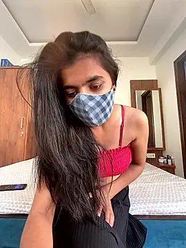 Snapshot of Emmy_kapoor chatting on December 6, 9:21 am Emmy kapoor online show from December 6, 9:21 am