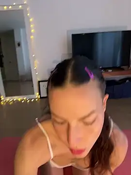  ExoticGirl online show from February 26, 9:53 am