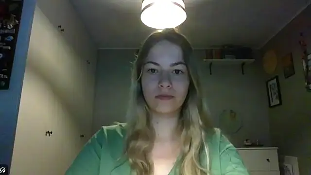 Snapshot of ROSIEx_sweet chatting on September 11, 6:46 am ROSIEx sweet online show from September 11, 6:46 am