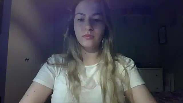 Snapshot of ROSIEx_sweet chatting on October 20, 6:47 am ROSIEx sweet online show from October 20, 6:47 am