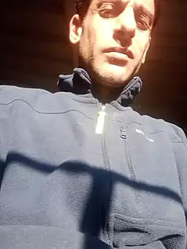 Snapshot of MrTamburine22 chatting on November 8, 1:55 pm MrTamburine22 online show from November 8, 1:55 pm