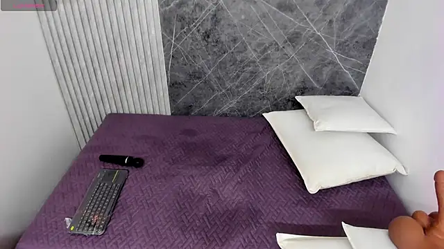 Dahiana gomez18 online show from February 18, 2:49 pm