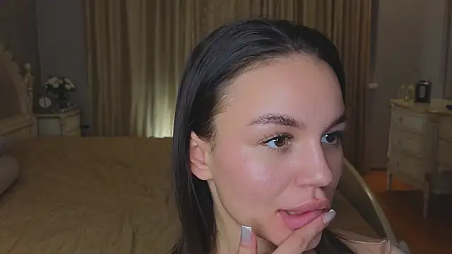 UdelaAshfield online show from January 12, 10:43 pm