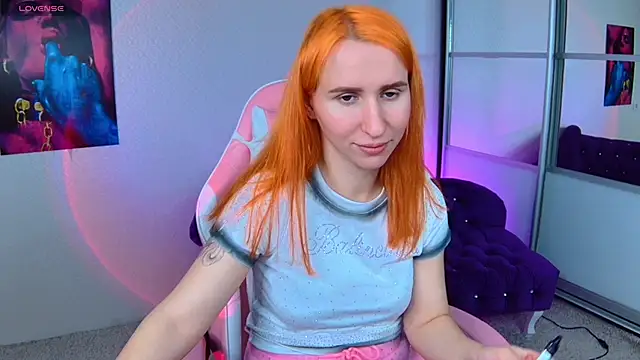 AliceBYKiss online show from February 6, 12:48 pm