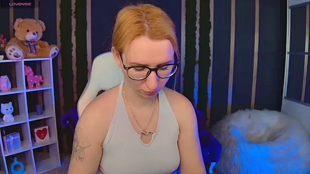 AliceBYKiss online show from February 23, 6:11 am