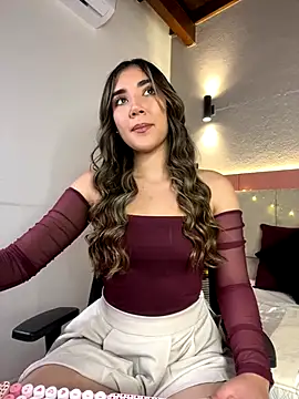 Snapshot of AniiRose chatting on October 28, 12:14 am AniiRose online show from October 28, 12:14 am