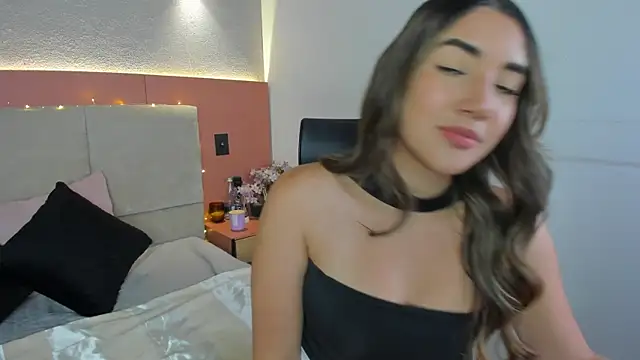 Snapshot of AniiRose chatting on November 7, 2:11 am AniiRose online show from November 7, 2:11 am