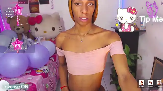 lucianadolll online show from April 21, 9:06 pm