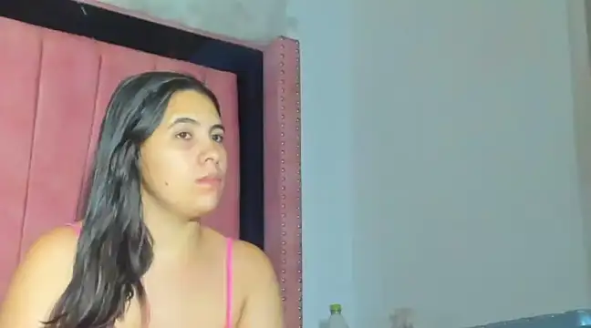 Snapshot of Salome_Moonn chatting on December 29, 1:24 am Salome Moonn online show from December 29, 1:24 am