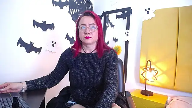 Snapshot of Lupiita223 chatting on October 21, 12:39 pm Lupiita223 online show from October 21, 12:39 pm