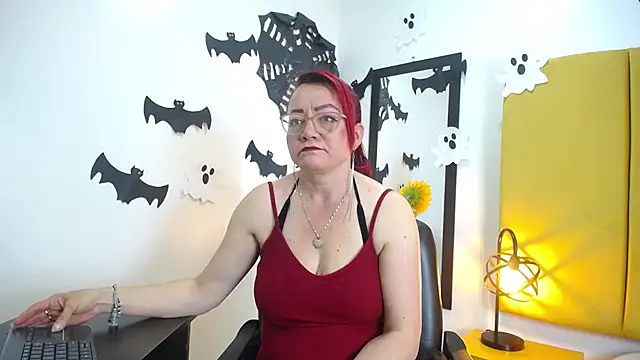 Snapshot of Lupiita223 chatting on October 22, 12:49 pm Lupiita223 online show from October 22, 12:49 pm