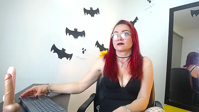 Snapshot of Lupiita223 chatting on October 31, 1:01 pm Lupiita223 online show from October 31, 1:01 pm