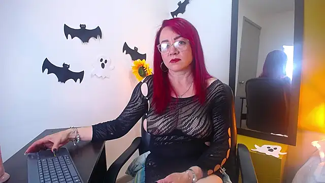 Snapshot of Lupiita223 chatting on November 3, 12:50 pm Lupiita223 online show from November 3, 12:50 pm