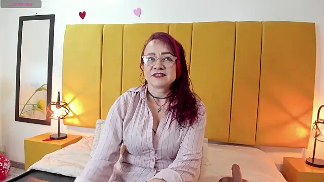 Snapshot of Lupiita223 chatting on February 25, 2:16 pm Lupiita223 online show from February 25, 2:16 pm