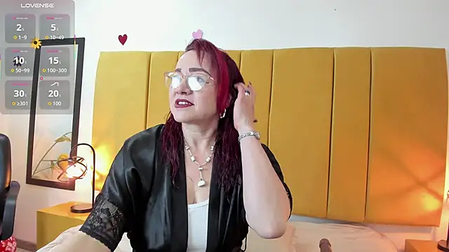 Snapshot of Lupiita223 chatting on February 28, 12:50 pm Lupiita223 online show from February 28, 12:50 pm