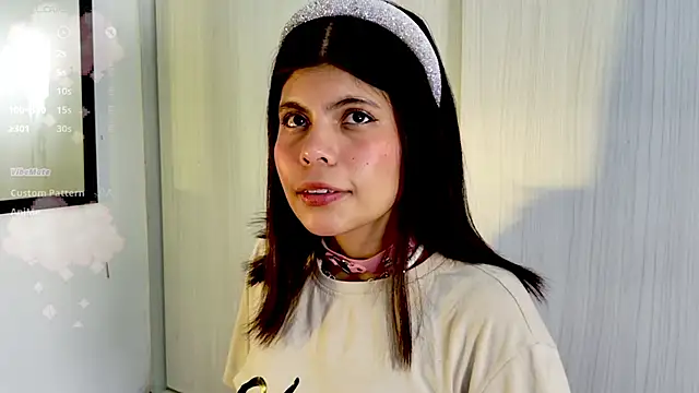 cutehanna1 online show from October 17, 7:27 pm