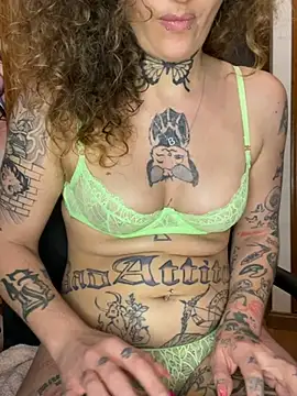 BlazyKitsune- online show from March 4, 6:29 pm