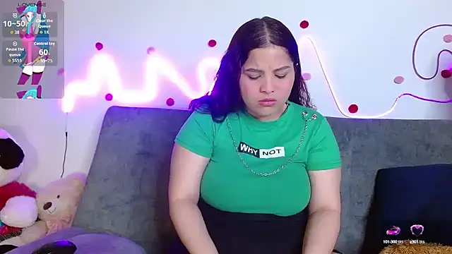 Snapshot of sophia_cute1_1 chatting on September 10, 10:48 am sophia cute1 1 online show from September 10, 10:48 am