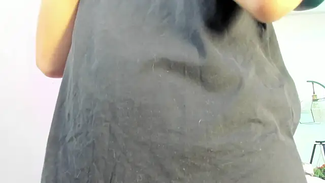 Snapshot of Theia_moon chatting on March 20, 1:04 pm Theia moon online show from March 20, 1:04 pm