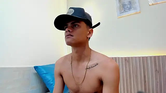 Snapshot of Billy_zander chatting on December 6, 1:11 pm Billy zander online show from December 6, 1:11 pm